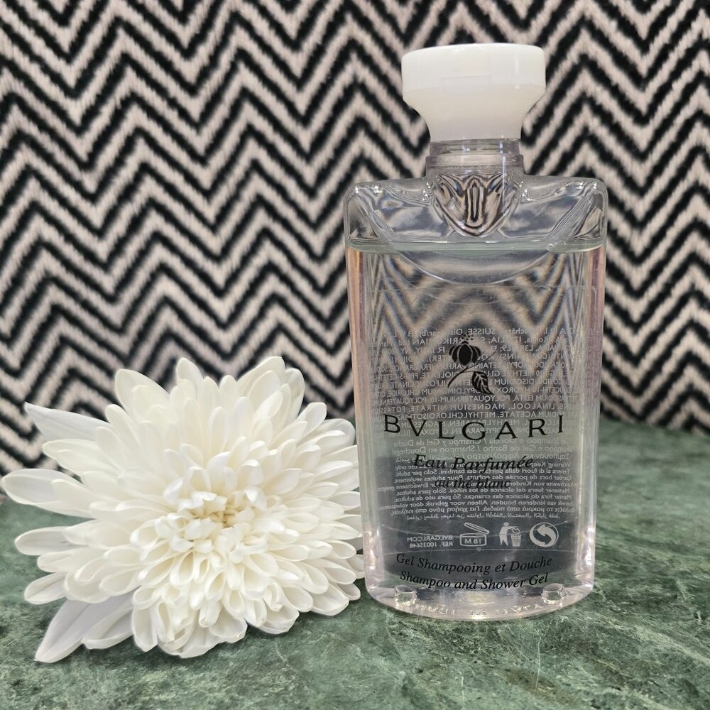 Bvlgari Eau Parfumée au Thé Blanc - Floral Woody Musk Shampoo & Shower Gel